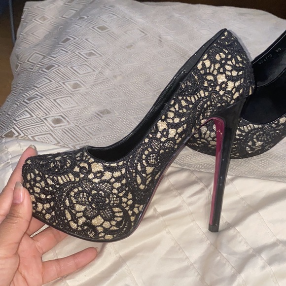 Heels 👠 - Picture 2 of 6